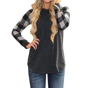 $5 Gray Buffalo Plaid Sleeve Gray Sweater